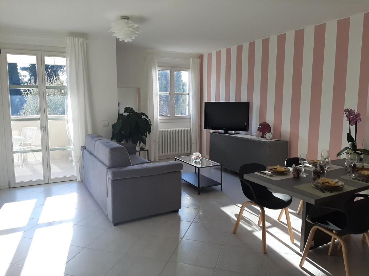 Appartamento 23 - Bilocale Vista Lago Тосколано-Мадерно Экстерьер фото